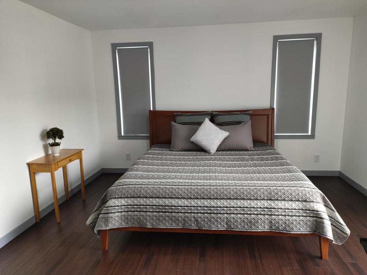 New House With Comfortable King Beds Medford Esterno foto